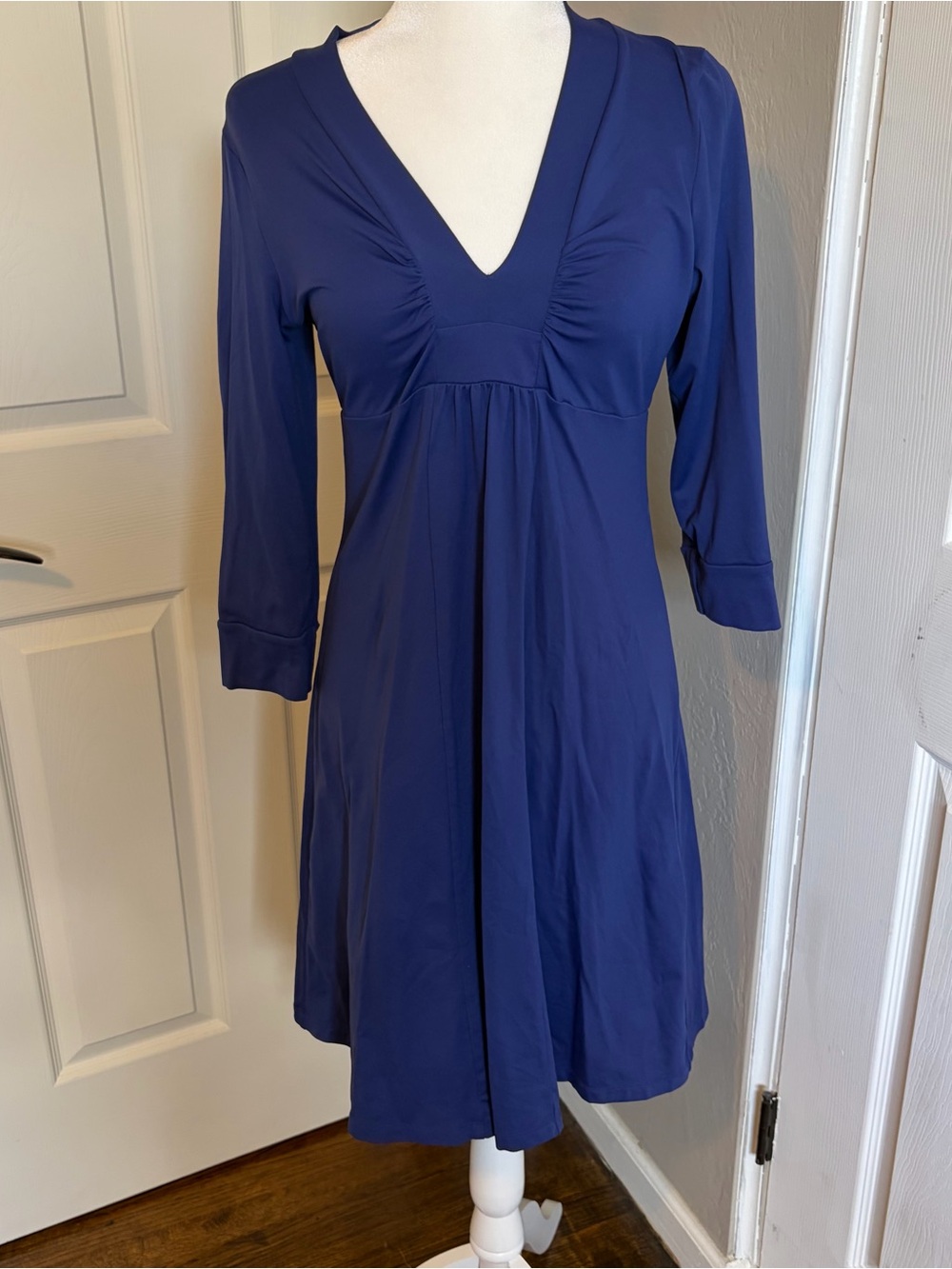 Patagonia Margot Navy Blue V-Neck 3/4 Sleeve Dress